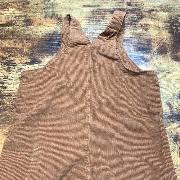 ‘CARTER’s’ BROWN CORDUROY ONESIE!! - Picture 4 of 5
